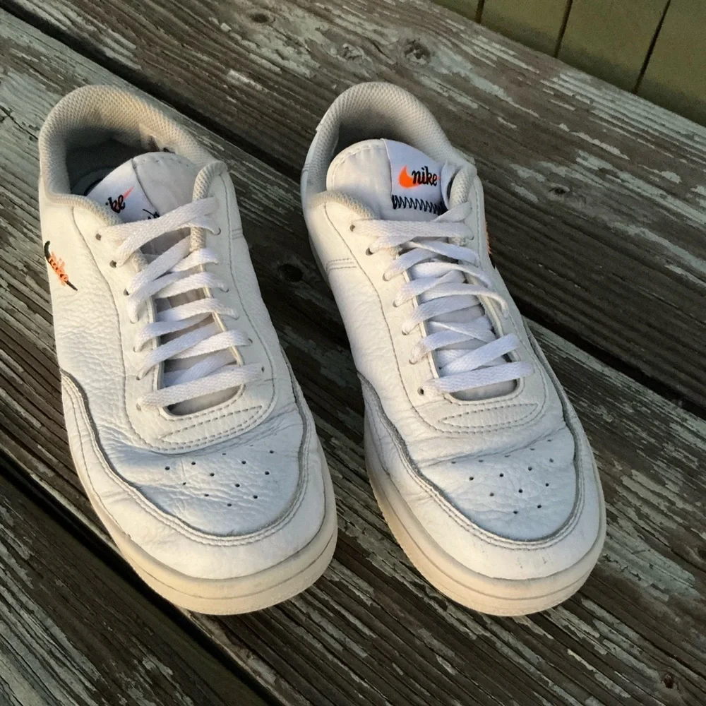 Nike Court Vintage Premium Shoes Men White Leather Tennis Sneakers Sneakers